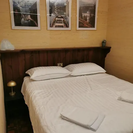 Lägenhet Alpine Luck Apartment,