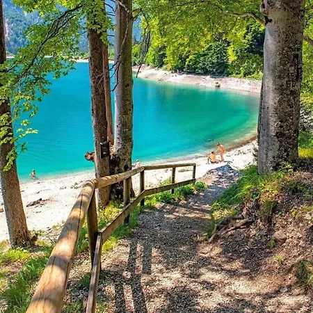 Lägenhet Alpine Luck Apartment,