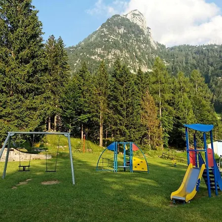 Апартаменты Alpine Luck Apartment,