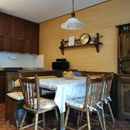 Alpine Luck Apartment, Apartament
